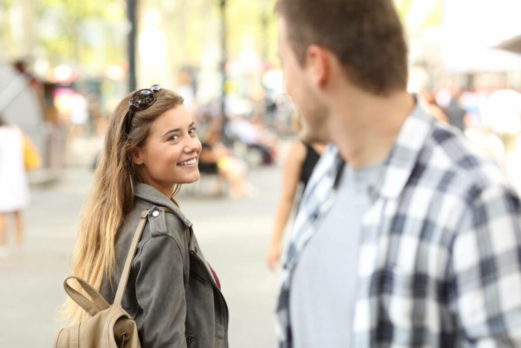 Comment aborder une femme dans la rue ?